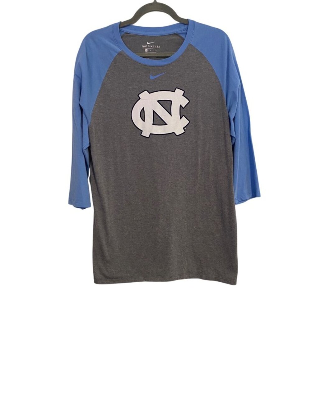 The Nike Tee Women's Size L Gray Blue University of North Carolina Raglan Sleeve
